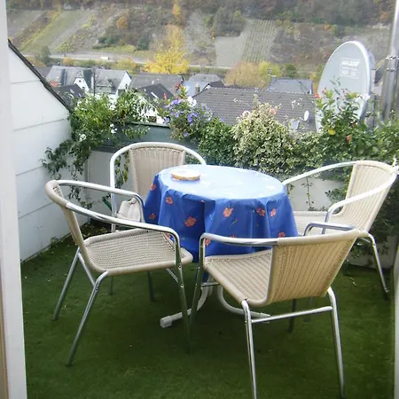 Apartment M. Lemmermeyer *