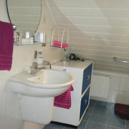 M. Lemmermeyer Apartment *